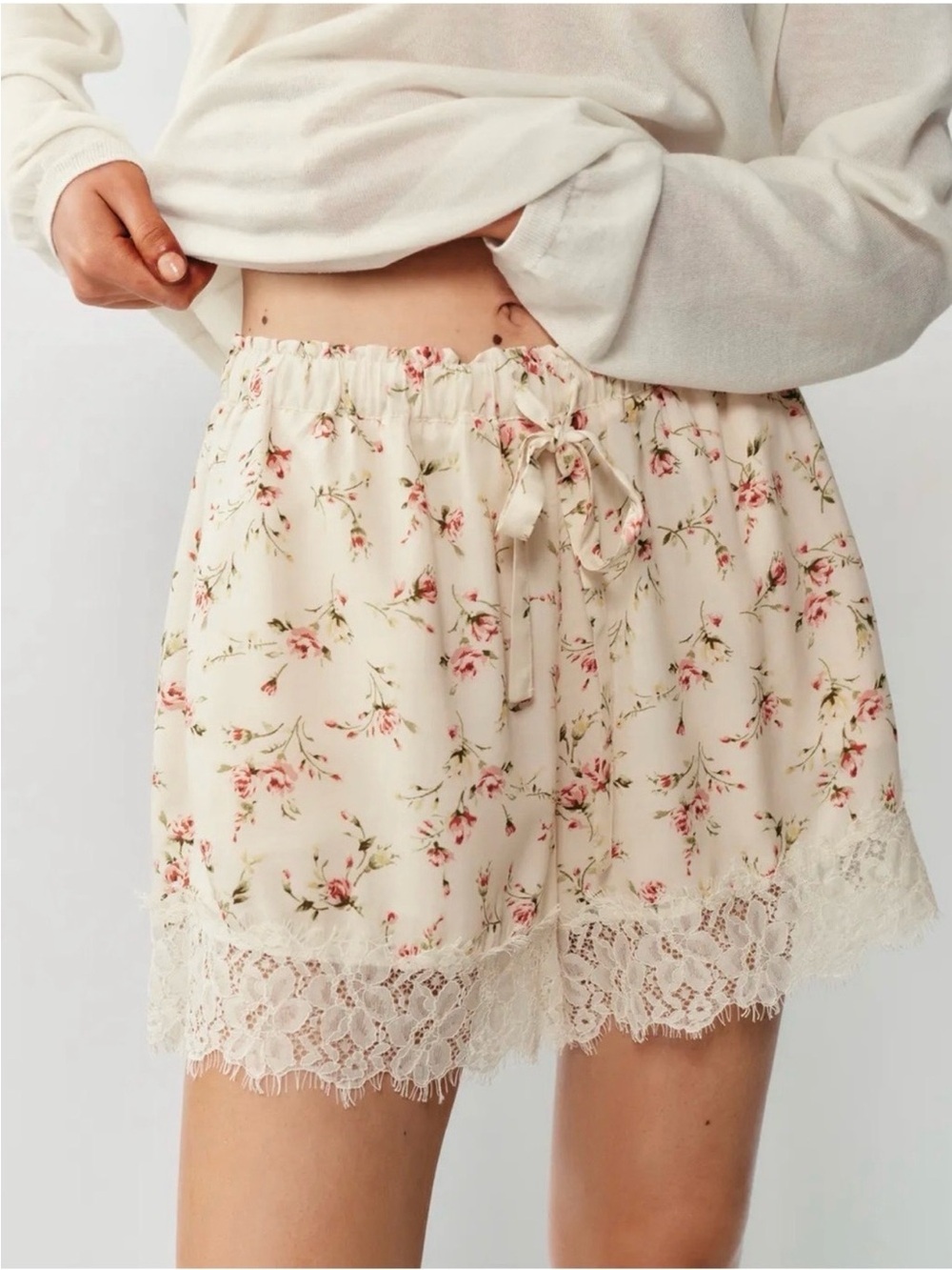 Zara Cream Floral Lace-Trim Sleep Shorts with Pink Roses